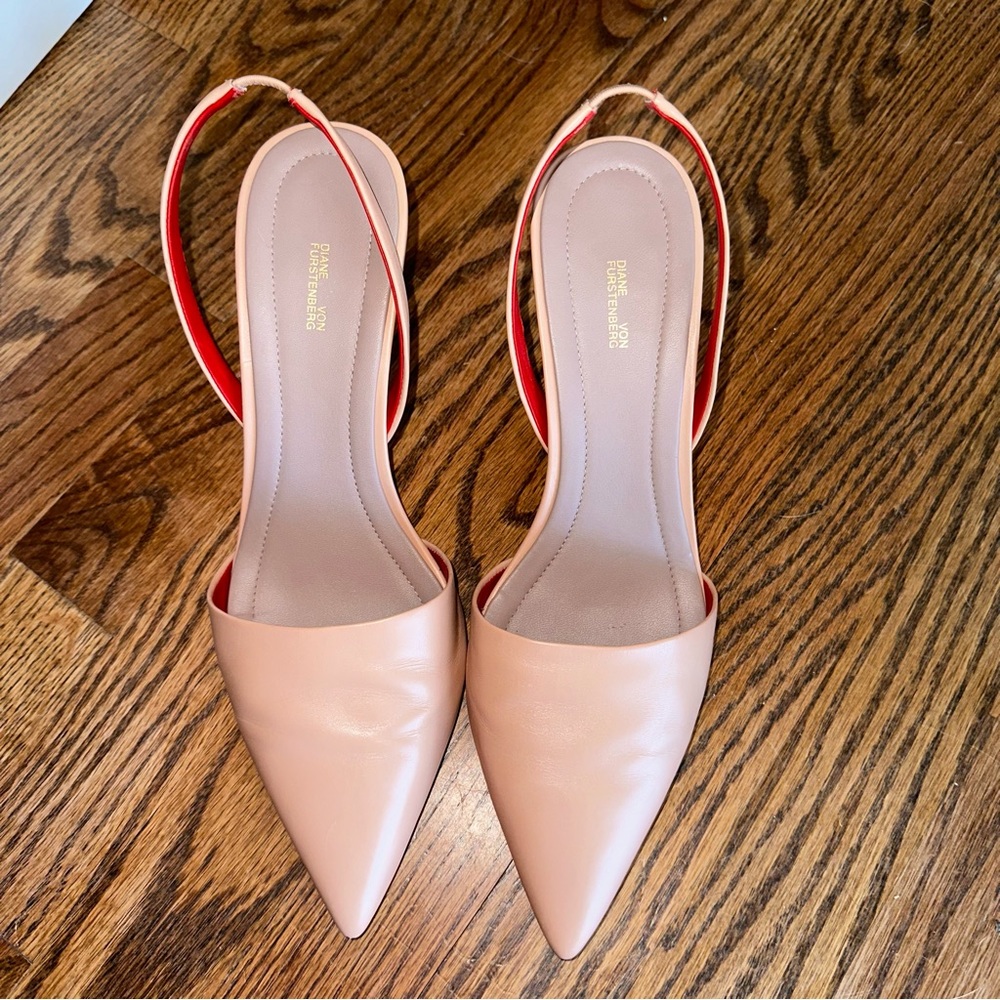 DVF PinkSand kitten heel sling back w/ box